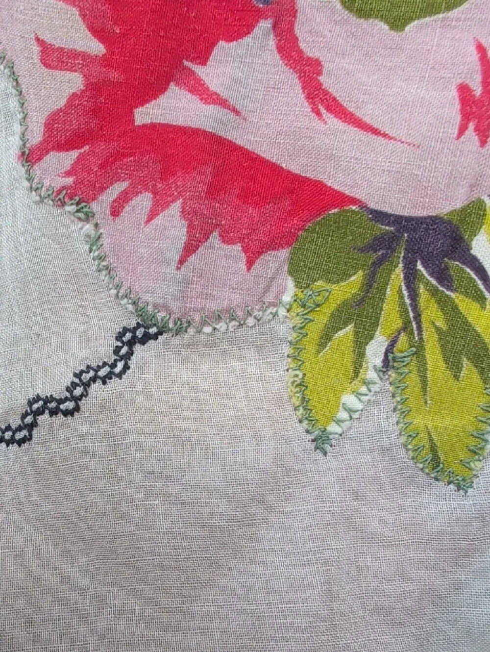 Vintage Apron Primitive  Floral Accent Trad Wife Cosplay